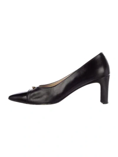 Pre-owned Ferragamo Leather Pumps In Black