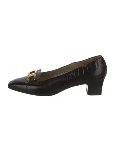 Pre-owned Ferragamo Leather Pumps In Black