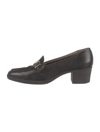 Pre-owned Ferragamo Leather Pumps In Black
