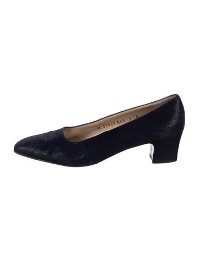 Pre-owned Ferragamo Leather Pumps In Blue