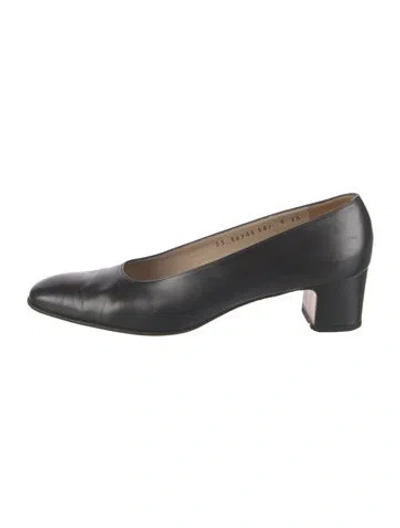 Pre-owned Ferragamo Leather Pumps In Blue