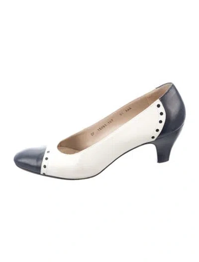 Pre-owned Ferragamo Leather Pumps In Blue