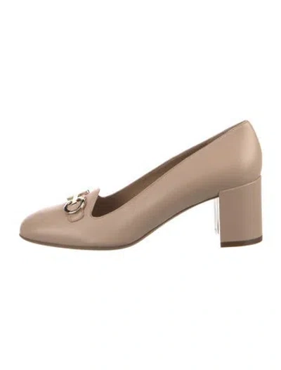 Pre-owned Ferragamo Leather Pumps In Neutral