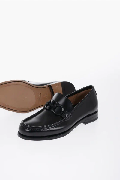 Ferragamo Leather Rolo Loafers With Logoed Clamps In Black
