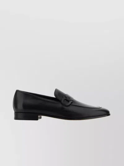 Ferragamo Leather Round Toe Loafers In Black