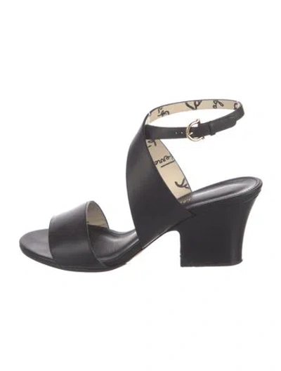Pre-owned Ferragamo Leather Sandals In Black