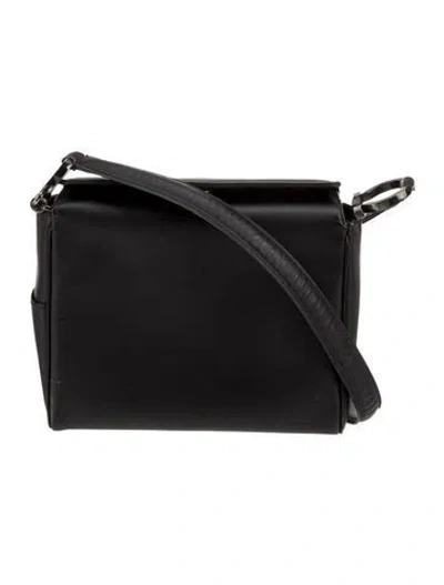 Pre-owned Ferragamo Leather Shoulder Bag In Black
