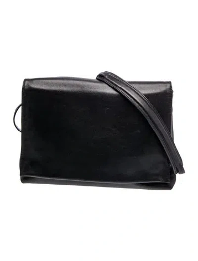 Pre-owned Ferragamo Leather Shoulder Bag In Black