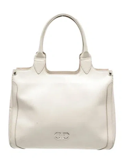 Pre-owned Ferragamo Leather Shoulder Bag In Neutral
