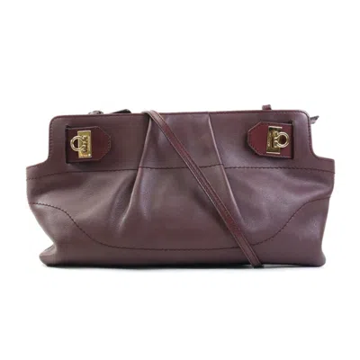 Pre-owned Ferragamo Leather Shoulder Bag () In White