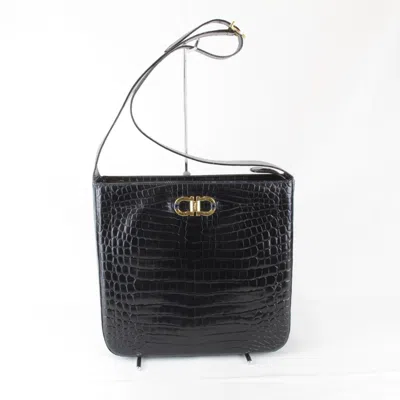 Pre-owned Ferragamo Leather Shoulder Bag () In Black