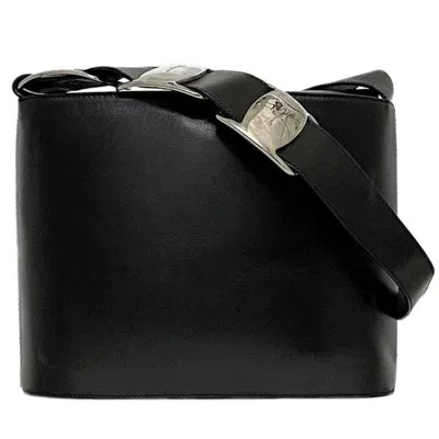 Pre-owned Ferragamo Leather Shoulder Bag () In Black