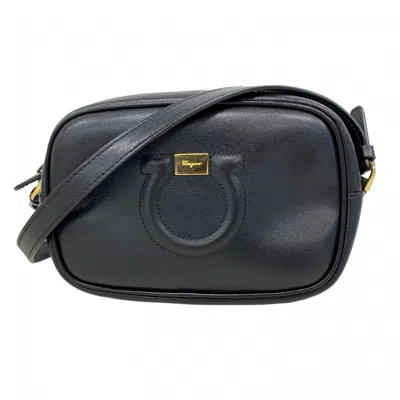 Pre-owned Ferragamo Leather Shoulder Bag () In Black
