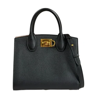 Pre-owned Ferragamo Leather Shoulder Bag () In Black