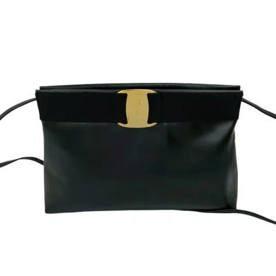 Pre-owned Ferragamo Leather Shoulder Bag () In Black
