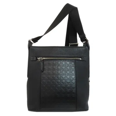Pre-owned Ferragamo Leather Shoulder Bag () In Black
