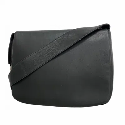 Pre-owned Ferragamo Leather Shoulder Bag () In Black