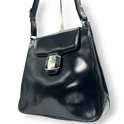 Pre-owned Ferragamo Leather Shoulder Bag () In Black