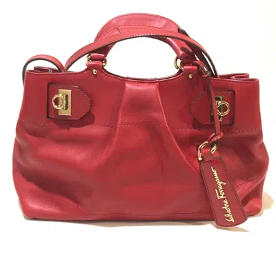 Pre-owned Ferragamo Leather Shoulder Bag () In Red