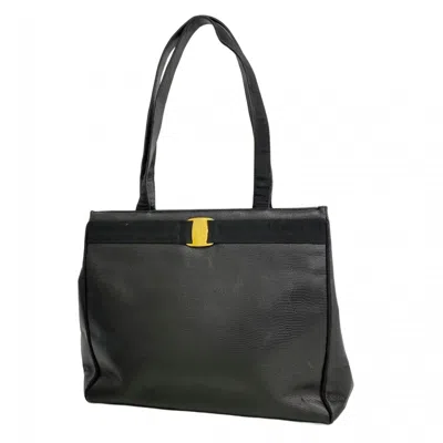 Pre-owned Ferragamo Leather Shoulder Bag () In Black