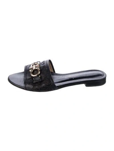 Pre-owned Ferragamo Leather Slides In Black