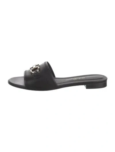 Pre-owned Ferragamo Leather Slides In Black