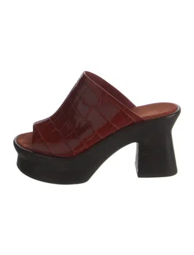 Pre-owned Ferragamo Leather Slides In Burgundy