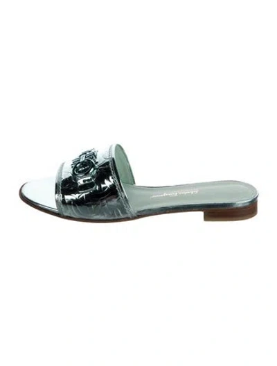 Pre-owned Ferragamo Leather Slides In Green