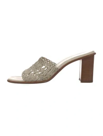 Pre-owned Ferragamo Leather Slides In Neutral