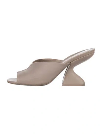 Pre-owned Ferragamo Leather Slides In Neutrals