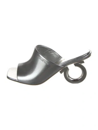 Pre-owned Ferragamo Leather Slides In Silver