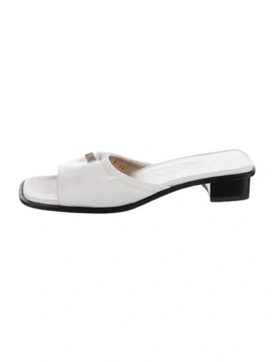 Pre-owned Ferragamo Leather Slides In White