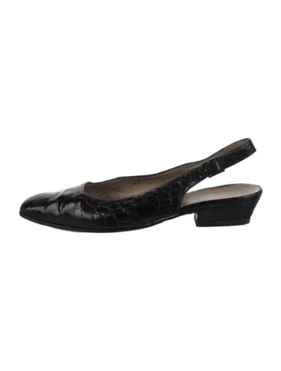 Pre-owned Ferragamo Leather Slingback Flats In Black