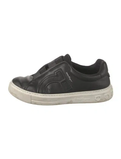 Pre-owned Ferragamo Leather Sneakers In Black