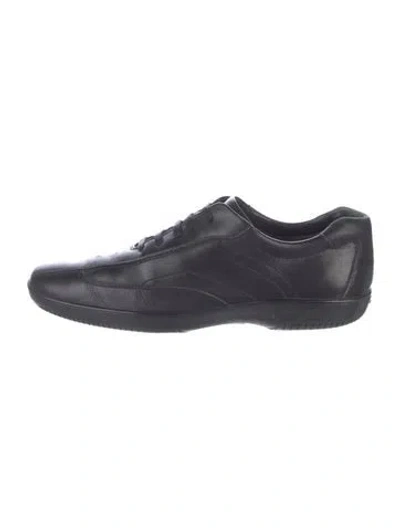 Pre-owned Ferragamo Leather Sneakers In Black