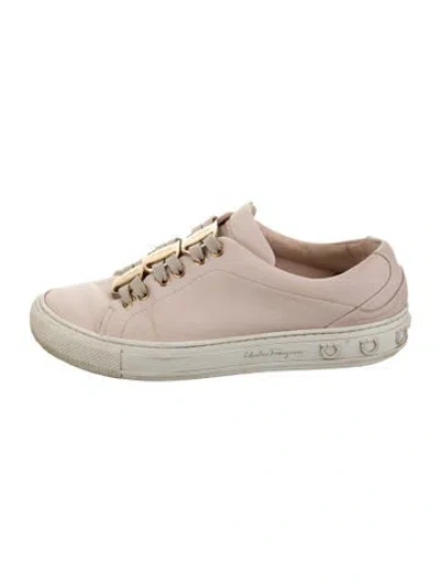 Pre-owned Ferragamo Leather Sneakers In Pink