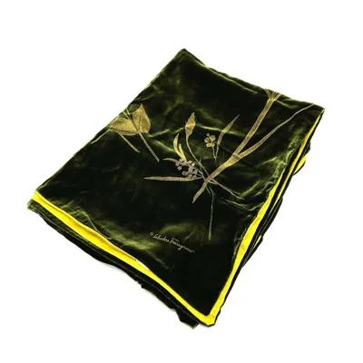 Pre-owned Ferragamo Leather Stole () In Green