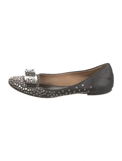 Pre-owned Ferragamo Leather Studded Accents Flats In Black