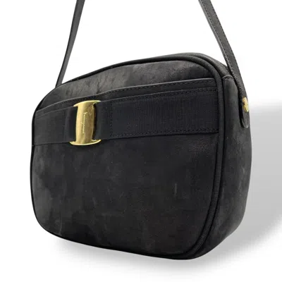 Pre-owned Ferragamo Leather Suede Shoulder Bag () In Black