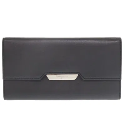 Pre-owned Ferragamo Leather Wallet (tri-fold) () In Black