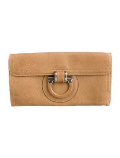Pre-owned Ferragamo Leather Wristlet In Neutral