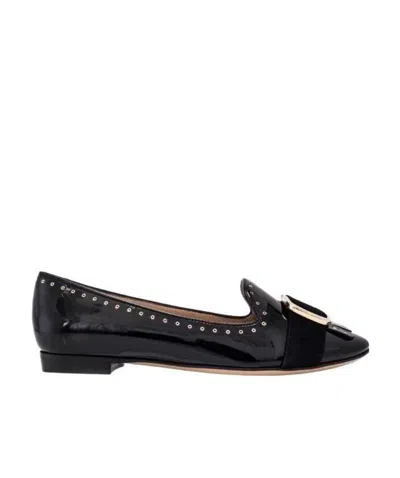 Ferragamo Lilas Flat Shoes In Black