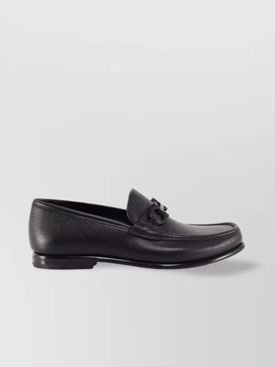 FERRAGAMO LOAFER LEATHER BUCKLE DETAIL