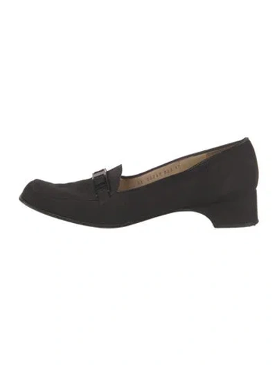 Pre-owned Ferragamo Loafers In Black