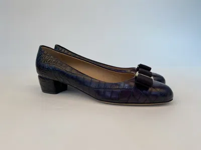 Ferragamo Logo Ballet Shoes In Black