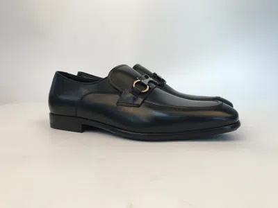 Ferragamo Logo Business Casual Shoes In Black