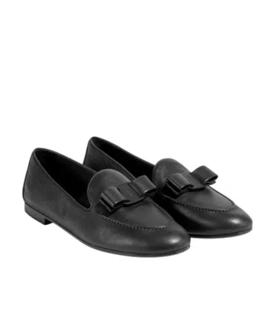 Ferragamo Logo Business Dress Shoes In Black
