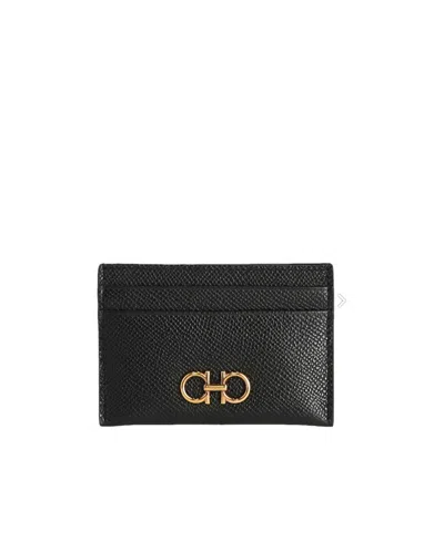 Ferragamo Gancini Leather Cardholder In Black