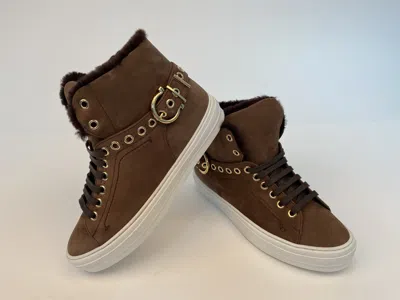 Ferragamo Logo Casual Sports Shoes In Brown