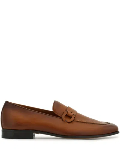FERRAGAMO LOGO-DETAIL LOAFERS